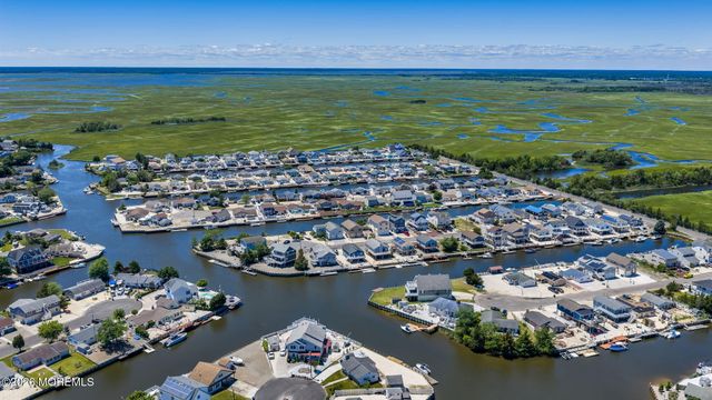25 S Dayton Drive, Little Egg Harbor, NJ 08087