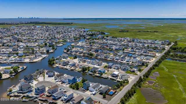 25 S Dayton Drive, Little Egg Harbor, NJ 08087