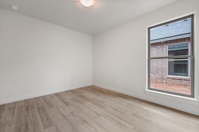 2409 Aberdeen Avenue, Wolfforth, TX 79382