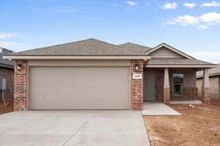 2409 Aberdeen Avenue, Wolfforth, TX 79382