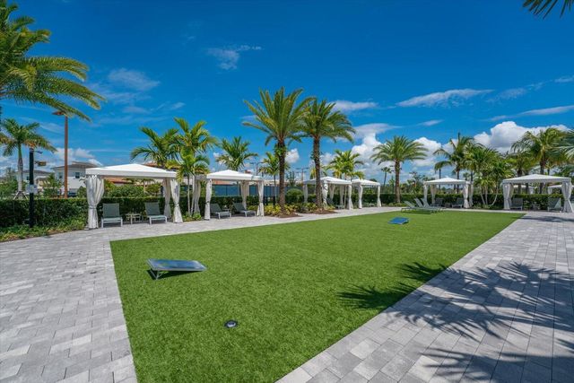 12546 Gross Pointe Drive, Palm Beach Gardens, FL 33418