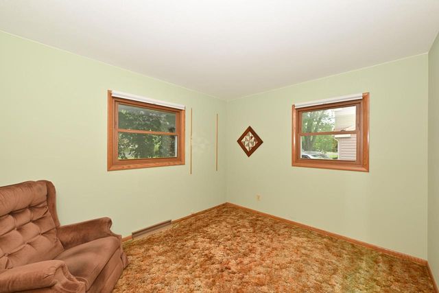 26624 Waubeesee Lake DRIVE, Waterford, WI 53185