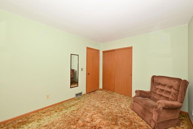 26624 Waubeesee Lake DRIVE, Waterford, WI 53185