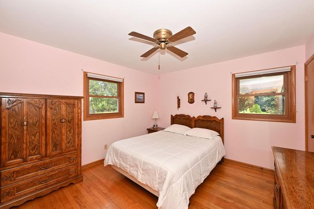 26624 Waubeesee Lake DRIVE, Waterford, WI 53185