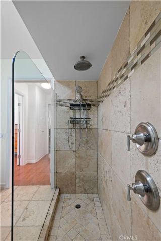 19348 Avenue Of The Oaks, Newhall, CA 91321