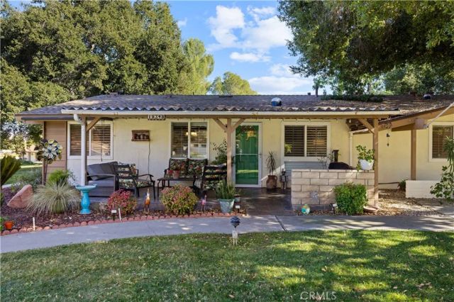 19348 Avenue Of The Oaks, Newhall, CA 91321