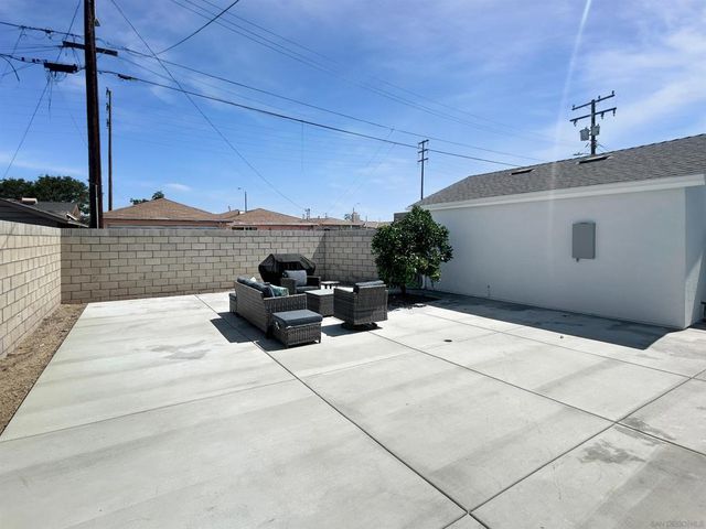 518 N Rose St, Anaheim, CA 92805