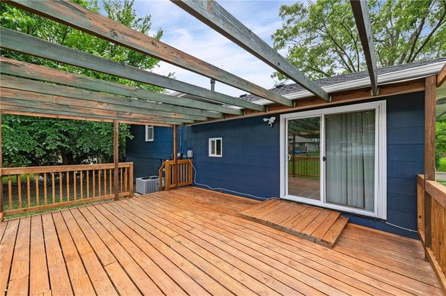 7500 E 118th Place, Kansas City, MO 64134