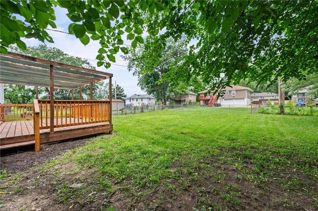 7500 E 118th Place, Kansas City, MO 64134