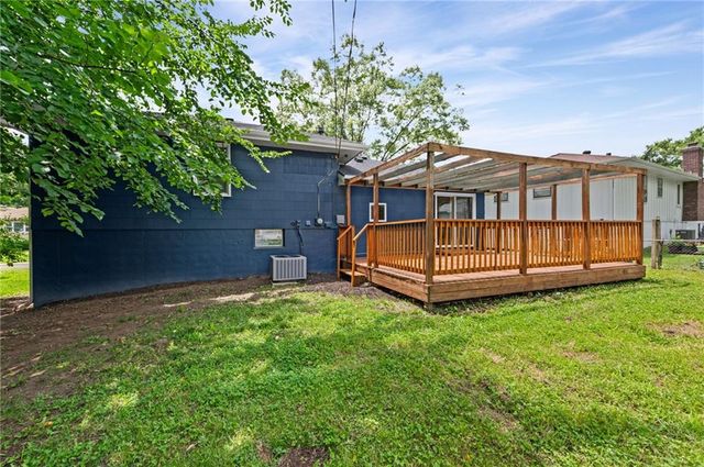 7500 E 118th Place, Kansas City, MO 64134