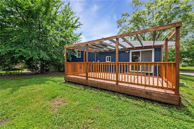 7500 E 118th Place, Kansas City, MO 64134