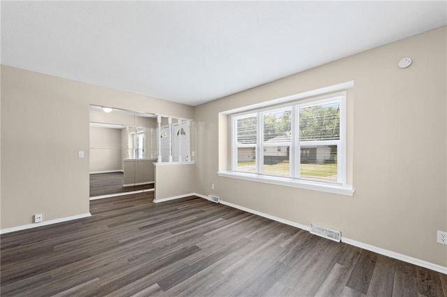 7500 E 118th Place, Kansas City, MO 64134
