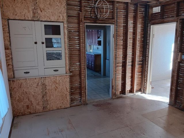 189 S Genesee Street, Montrose, MI 48457