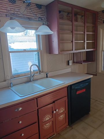 189 S Genesee Street, Montrose, MI 48457