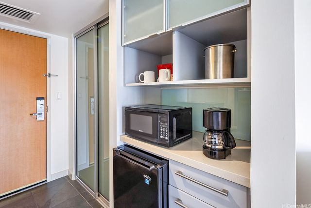 410 Atkinson Drive 1916, Honolulu, HI 96814