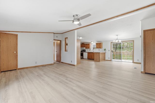 6353 W McNeely Street, Ellettsville, IN 47429
