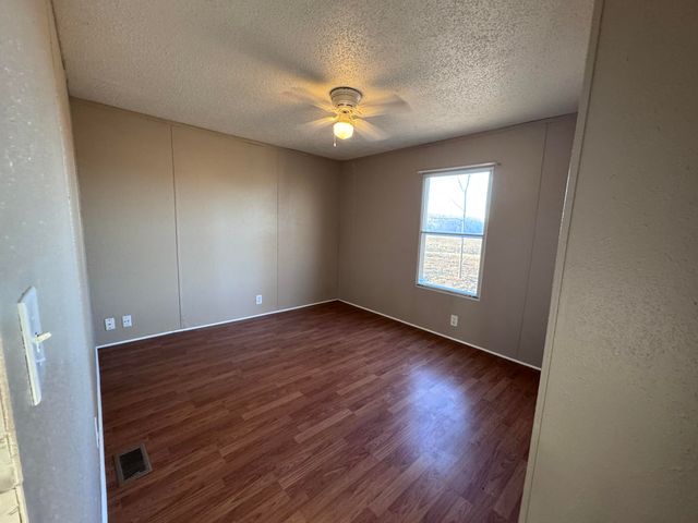 1461 Quail Spur, Crane, MO 65633