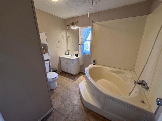 1461 Quail Spur, Crane, MO 65633