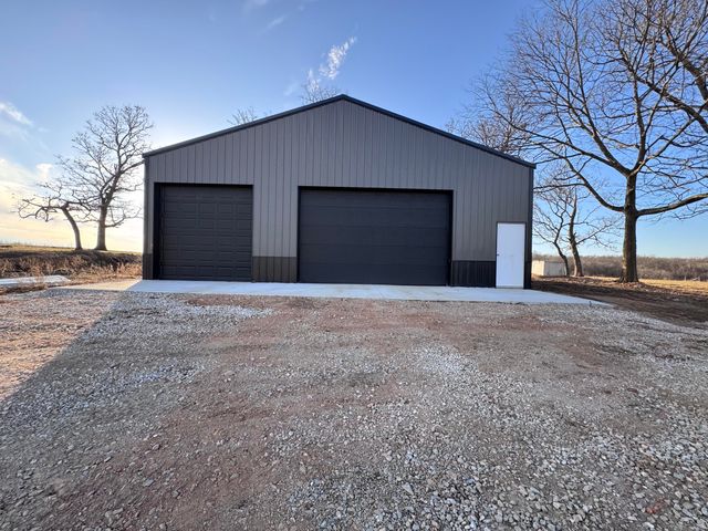 1461 Quail Spur, Crane, MO 65633