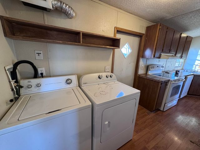 1461 Quail Spur, Crane, MO 65633