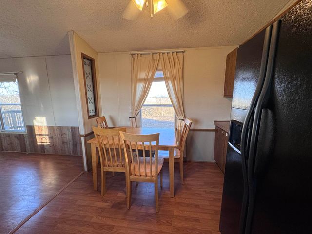 1461 Quail Spur, Crane, MO 65633