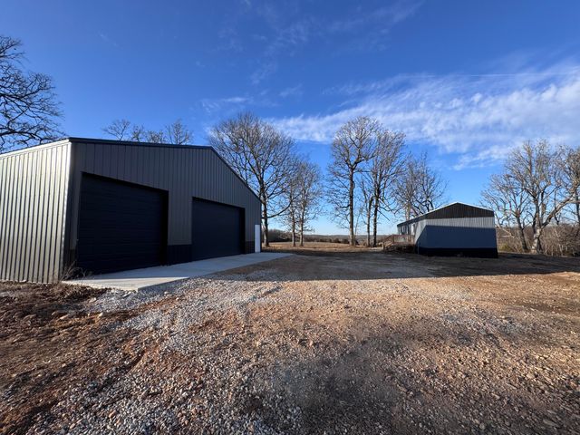 1461 Quail Spur, Crane, MO 65633