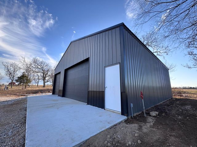 1461 Quail Spur, Crane, MO 65633