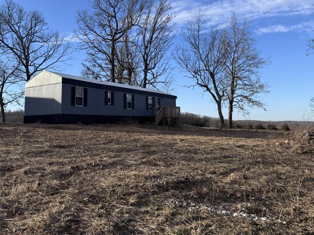 1461 Quail Spur, Crane, MO 65633