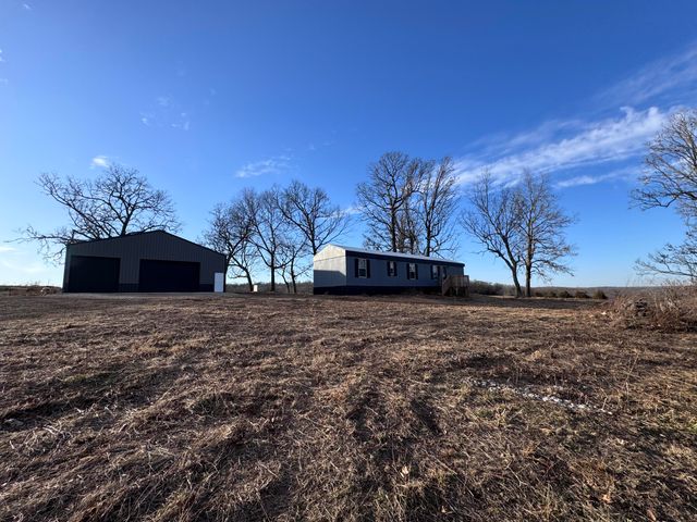 1461 Quail Spur, Crane, MO 65633