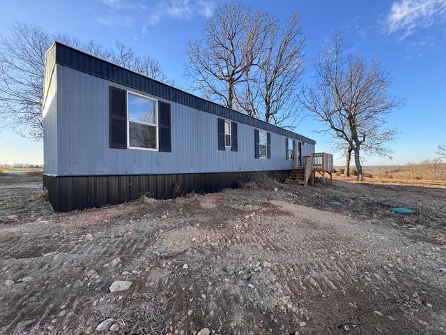 1461 Quail Spur, Crane, MO 65633