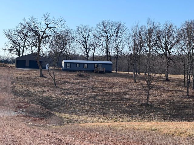 1461 Quail Spur, Crane, MO 65633