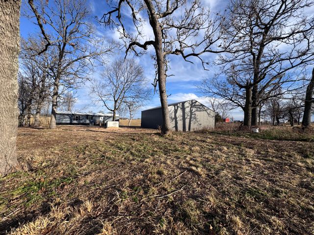 1461 Quail Spur, Crane, MO 65633