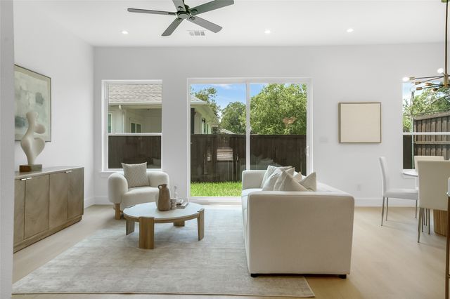 3629 Vilbig Road, Dallas, TX 75212