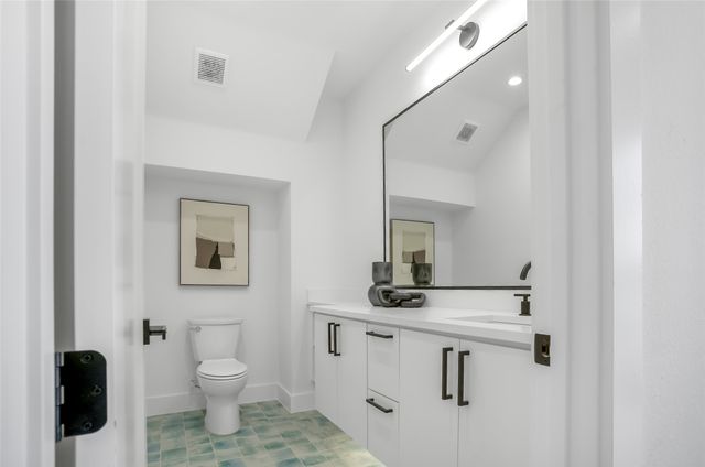 3629 Vilbig Road, Dallas, TX 75212