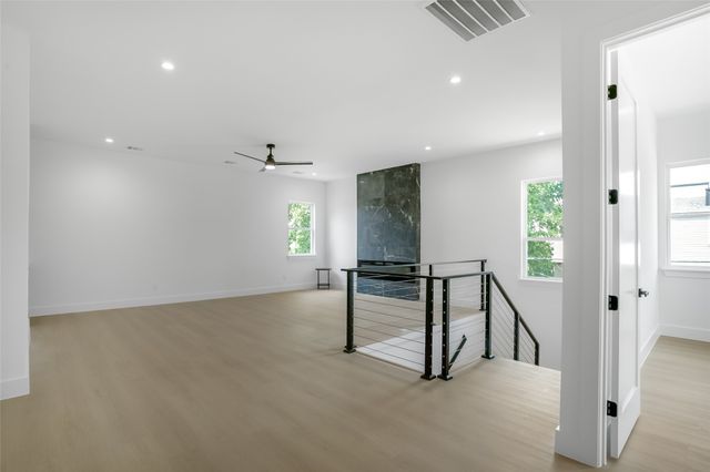 3629 Vilbig Road, Dallas, TX 75212