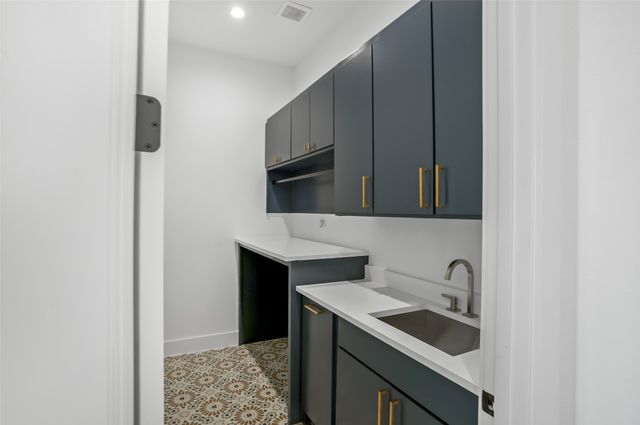 3629 Vilbig Road, Dallas, TX 75212