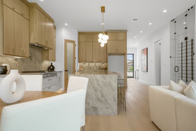 3629 Vilbig Road, Dallas, TX 75212