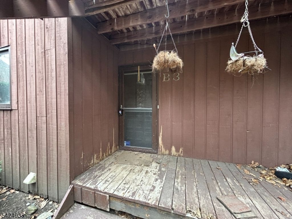 9 Village Way 3, Vernon Twp., NJ 07462