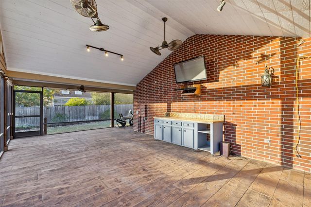 7112 Pleasure Lake Drive, Willis, TX 77318