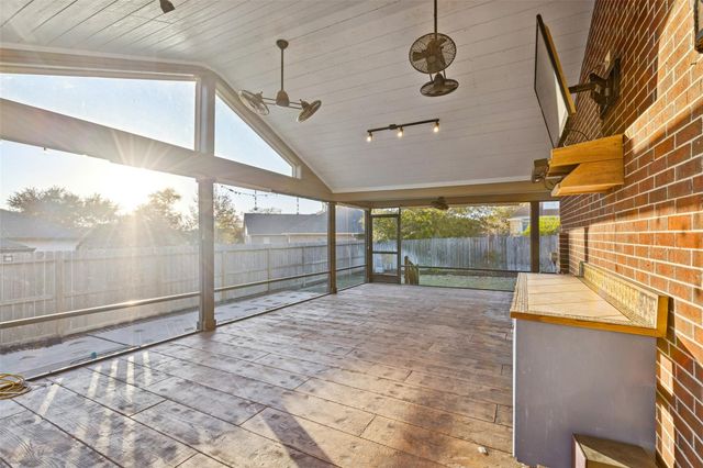 7112 Pleasure Lake Drive, Willis, TX 77318