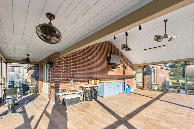 7112 Pleasure Lake Drive, Willis, TX 77318