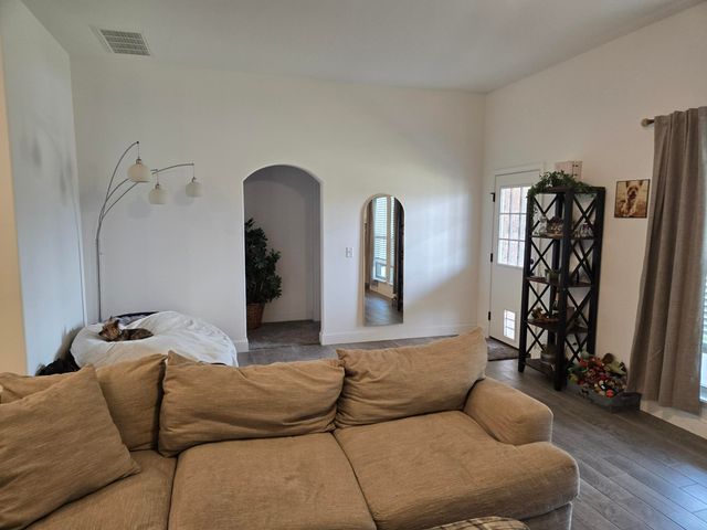 335 Swaden Lane, Webb City, MO 64870