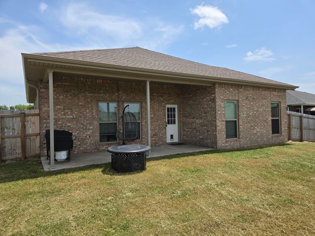 335 Swaden Lane, Webb City, MO 64870