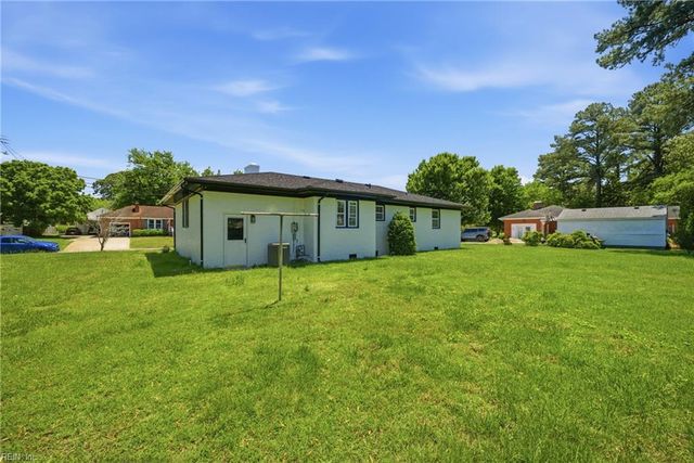 302 Chandler Harper DR, Portsmouth, VA 23701