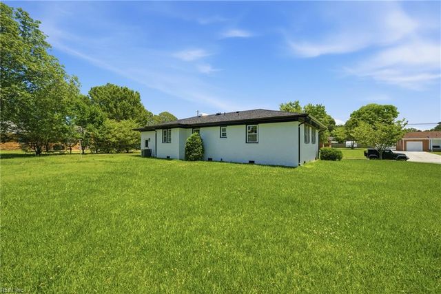 302 Chandler Harper DR, Portsmouth, VA 23701