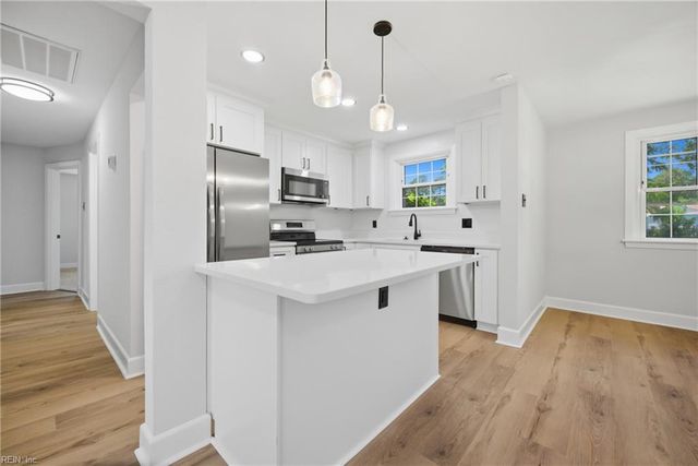 302 Chandler Harper DR, Portsmouth, VA 23701