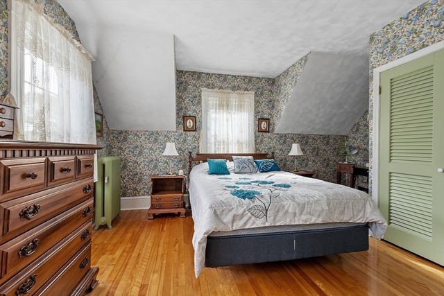 27 Haynes Ct, Leominster, MA 01453