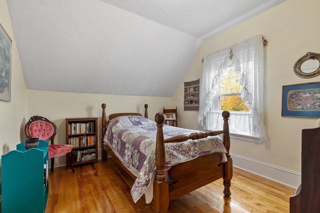 27 Haynes Ct, Leominster, MA 01453