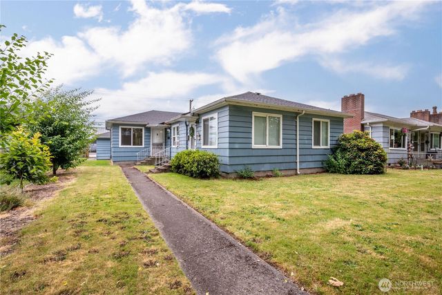 1034 16th Avenue, Longview, WA 98632