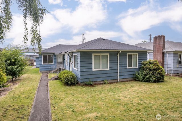 1034 16th Avenue, Longview, WA 98632